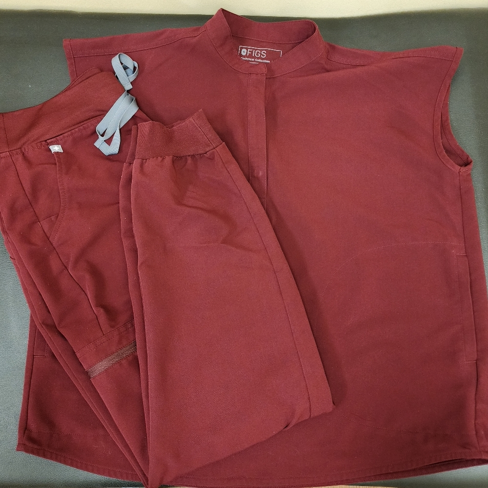 Figs Burgundy Scrubs Small Rafaela Top and Large Highwaisted Zomora Joggers